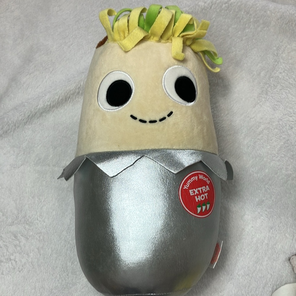 🧸Bundle of random Plushies - Picture 2 of 6